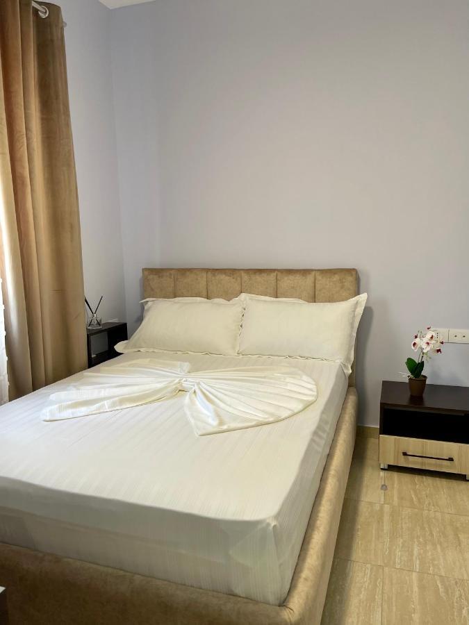 Monte Mare Hotel Vlore Exterior photo