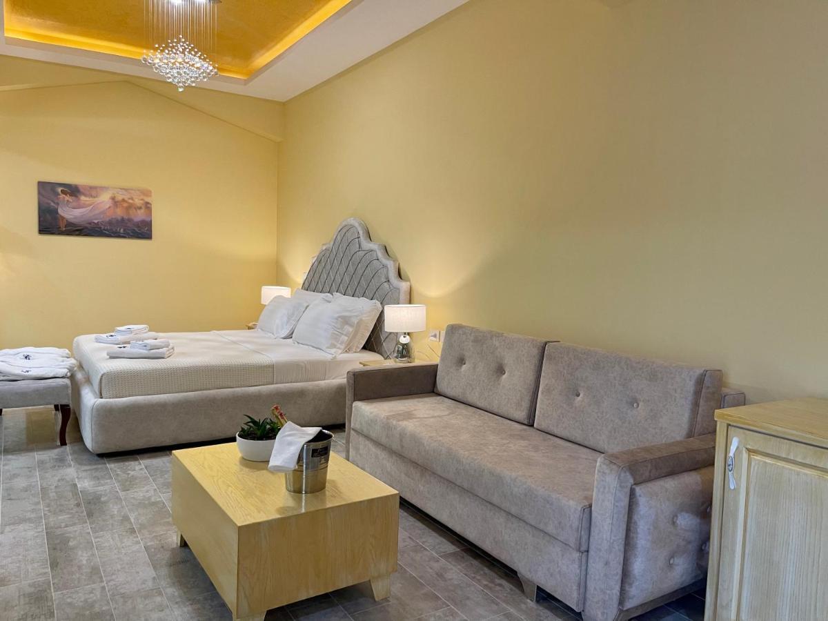 Monte Mare Hotel Vlore Exterior photo