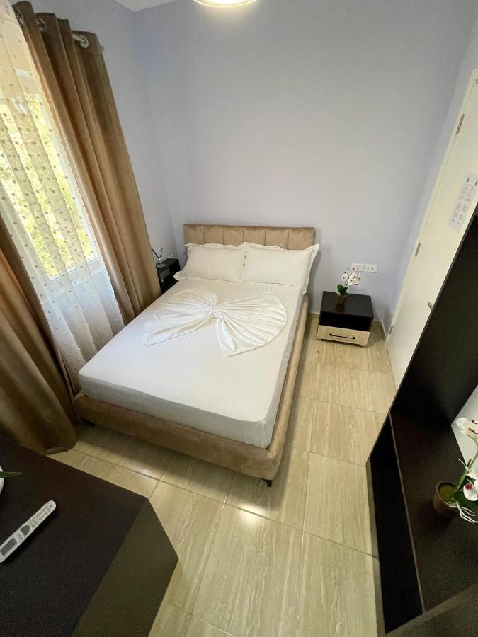 Monte Mare Hotel Vlore Exterior photo